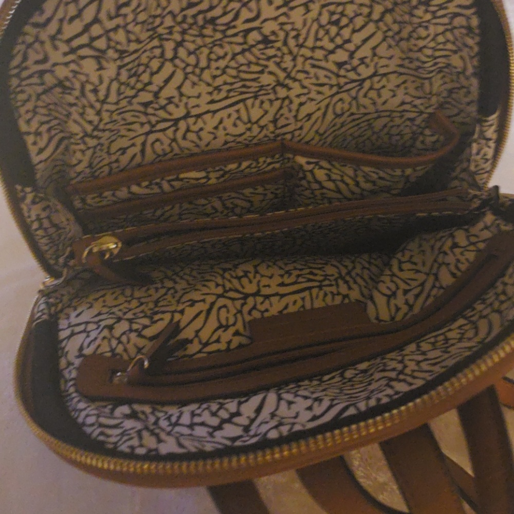 Back pack super cute